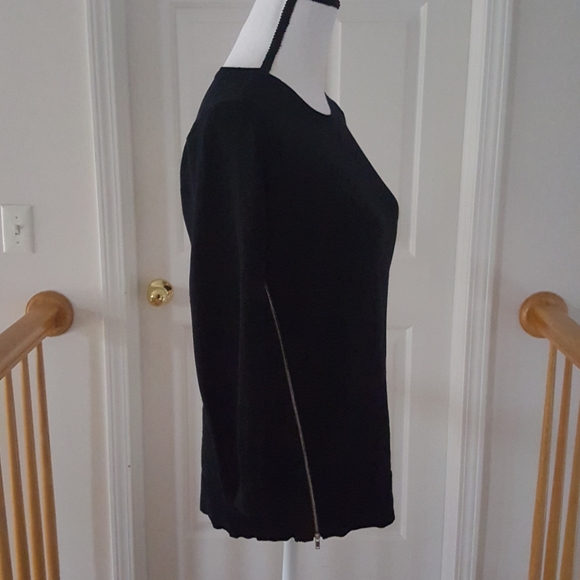 26:11 - Cable & Gauge Knit Top - Picture 2 of 8